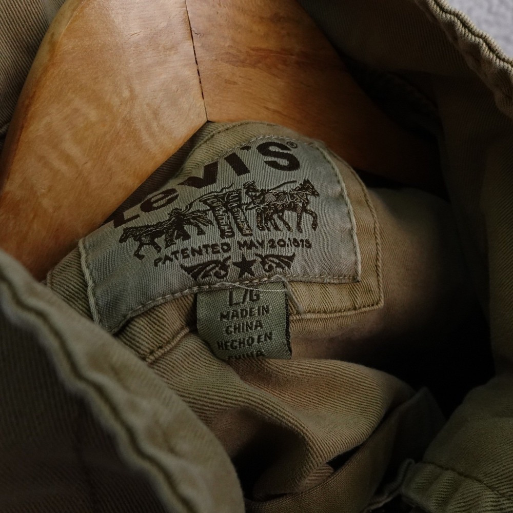 Levi's Men's L Tan Barn Coat Military Cargo Pockets Button Front‎ Chore Jacket - Picture 3 of 7